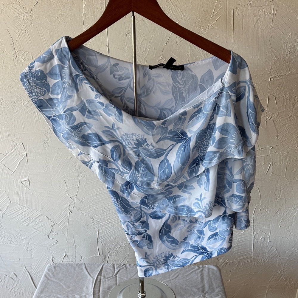 White House Black Market Blue Floral Blouse